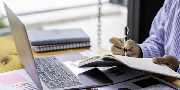 Financiación Hipotecaria para Empresas y Particulares Burgos · Asesoramiento sobre tipo de hipoteca (fija, variable, mixta, 90–100%, autopromotor, reforma o subrogación)