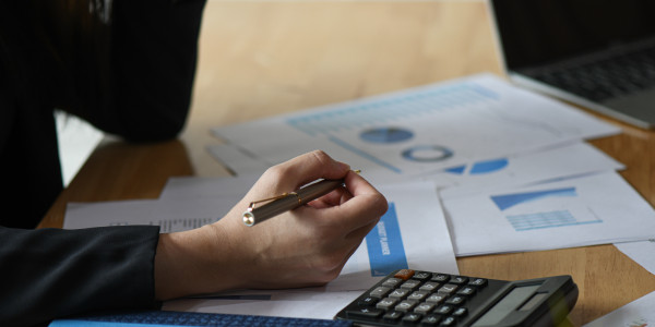 Financiación Hipotecaria para Empresas y Particulares Burgos · Negociación con departamentos de riesgos corporativos